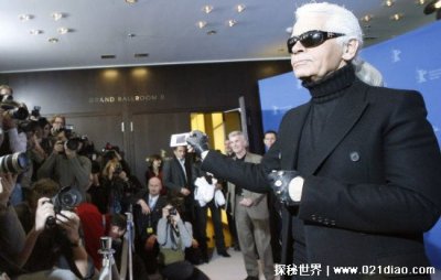 ​卡尔拉格斐为什么被叫做老佛爷，世界时尚圈有着无人能及的地位