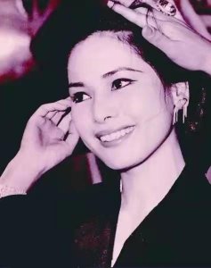 ​黛薇夫人：印尼开国总统苏加诺的第四位妻子，美貌外表下的黑历史