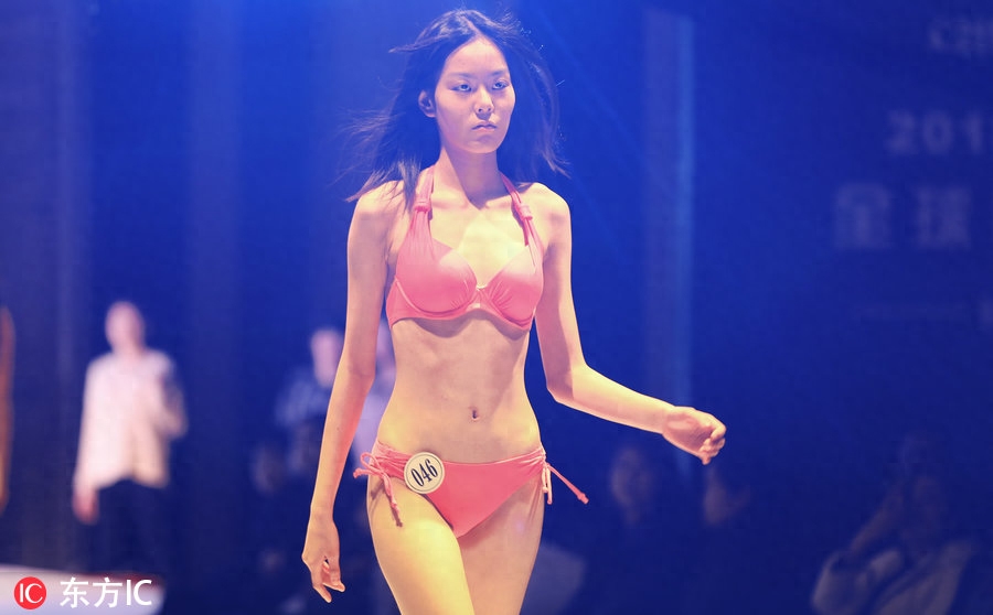 围观儿童版“维密秀” 小童模走秀气质不输大人