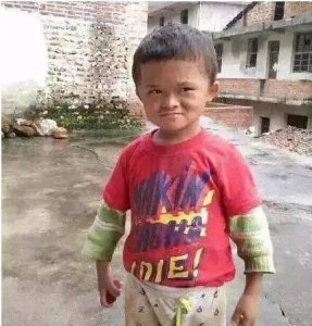 ​因酷似“马云”，他9岁被人带走，进城4年腿上布满针眼，如今怎样