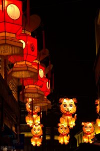 ​猜灯谜是什么节日的传统 元宵节的传统习俗有哪些？