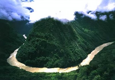 ​世界上最深的峡谷（世界上最深的峡谷在哪个国家）