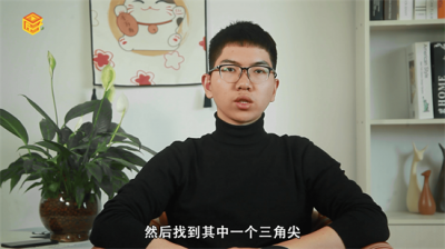 ​三角围巾的各种围法视频教程 围巾的三角形围法视频