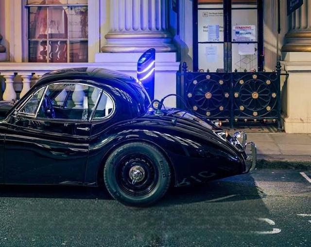 比亚迪与松散机车合作推出美式复古车SSDOLPHIN,如何评价其「致敬」美国经典跑车科尔维特C1?-