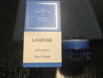 兰芝致美眼霜油不油?长脂肪粒吗? 兰芝致美眼霜油不油?长脂肪粒吗?