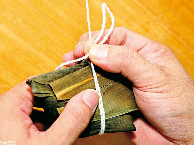 南方粽子和北方粽子的做法和材料 南方粽子和北方粽子的做法和材料