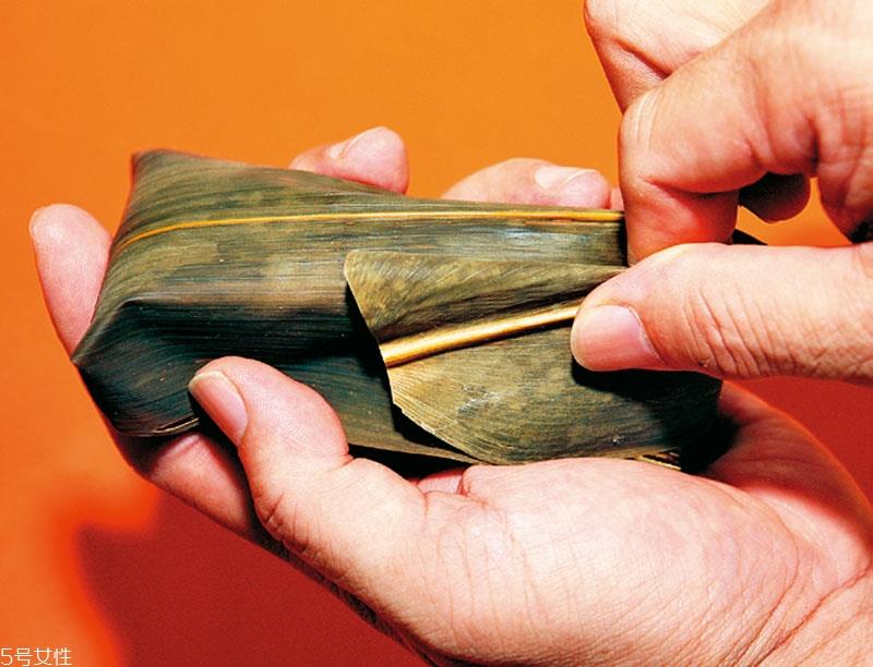 南方粽子和北方粽子的做法和材料 南方粽子和北方粽子的做法和材料