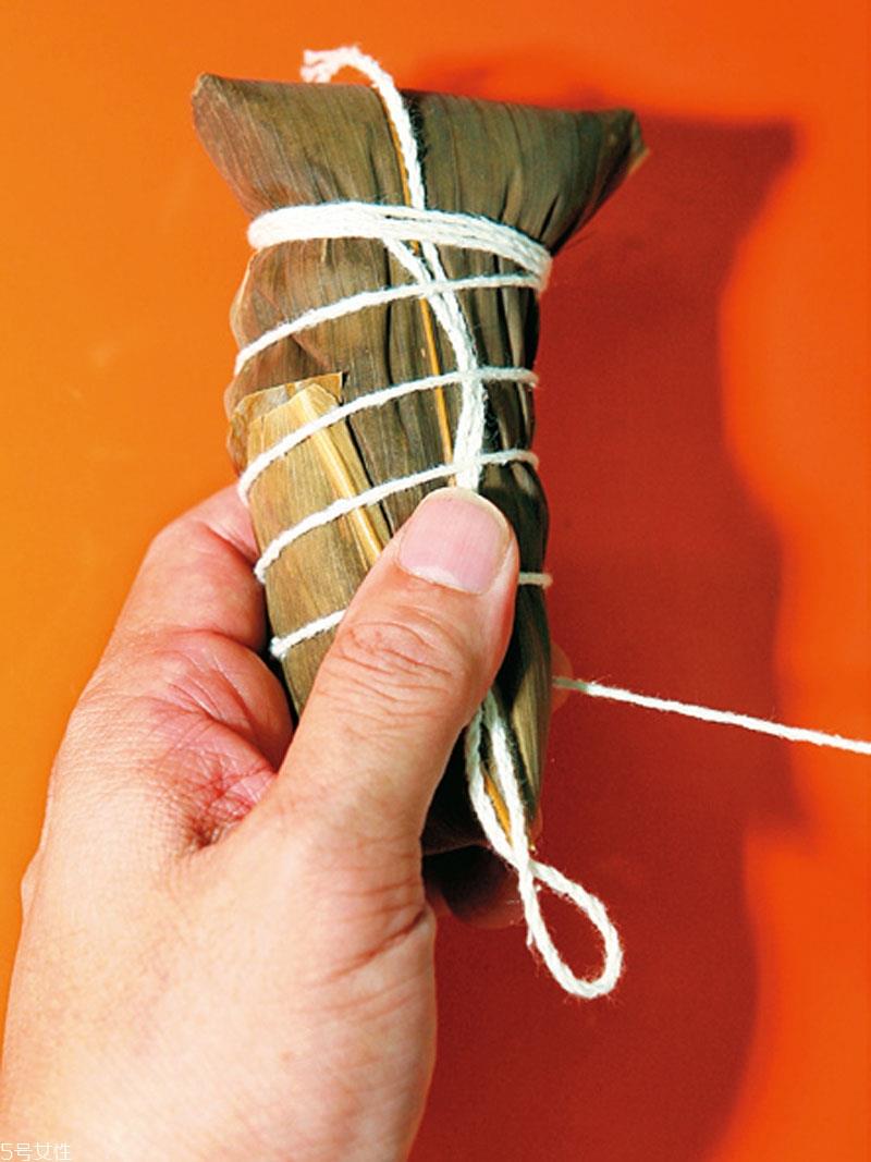 南方粽子和北方粽子的做法和材料 南方粽子和北方粽子的做法和材料