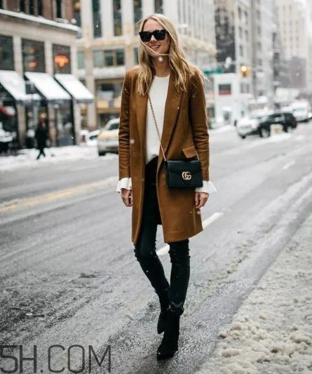 毛呢大衣搭配什么裤子？毛呢大衣搭配裤子图片