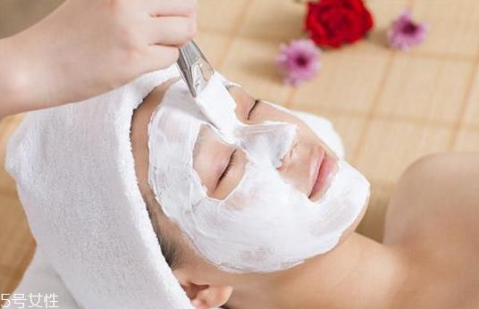 面粉面膜去黑头有效吗 去黑头的误区 面粉面膜去黑头有效吗 去黑头的误区