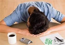 为什么下雨天想睡觉?上班想睡觉怎么办? 为什么下雨天想睡觉?上班想睡觉怎么办?