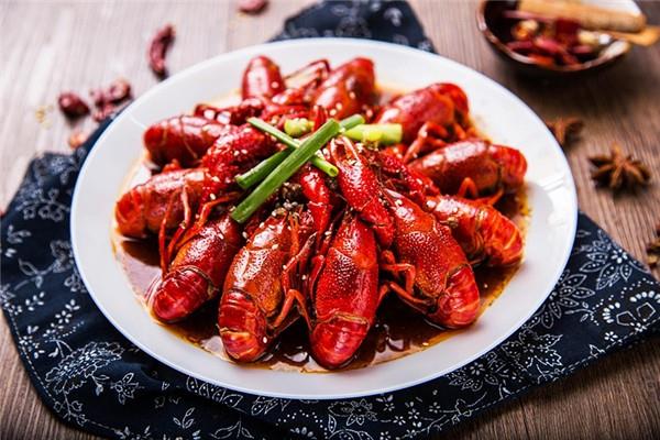 小龙虾有虾黄吗 小龙虾黄黄的东西可以吃吗 小龙虾有虾黄吗 小龙虾黄黄的东西可以吃吗