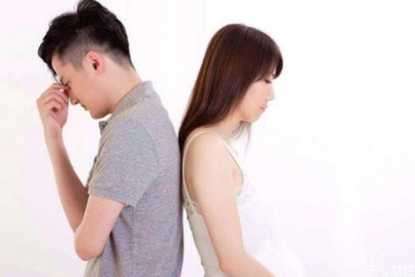 男人离婚不离家的原因 离婚还住一起的害处 男人离婚不离家的原因 离婚还住一起的害处