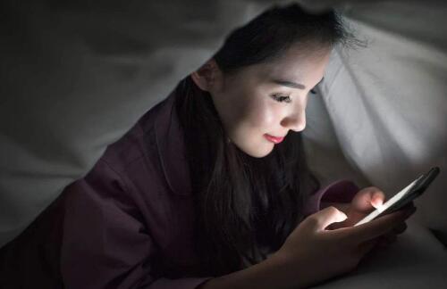 劝女生别熬夜暖心留言三