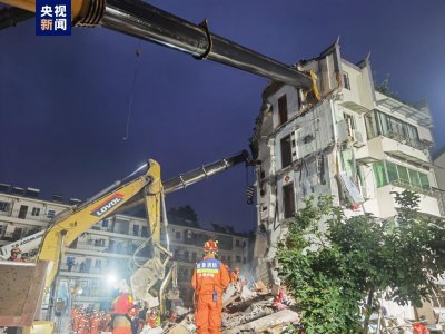 ​安徽铜陵市郊区大通镇居民楼坍塌事故已致4人死亡