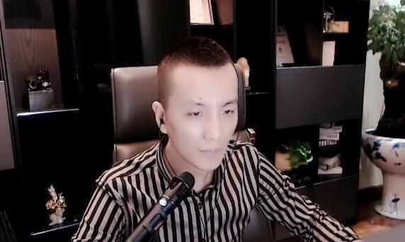 YY神豪七夜荣耀值2000万被嘲讽 下令七門粉丝集体支持金龙