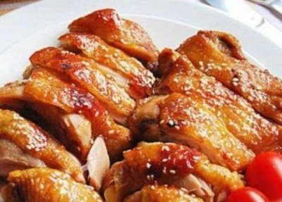 ​电饭煲焗鸡，不加一滴水，越焖越香，孩子最馋这道菜，做法还简单