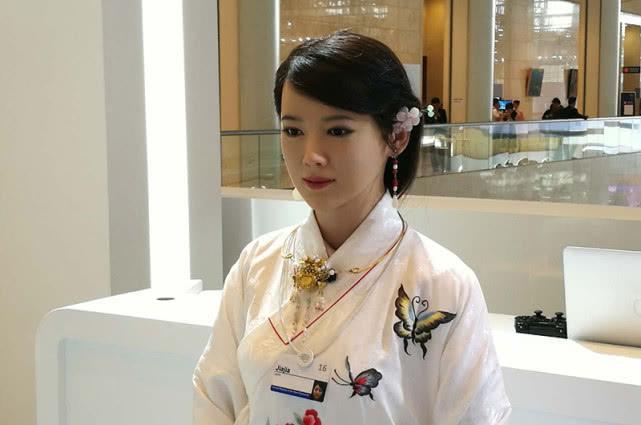 日本“妻子机器人”为何能够走红?原来是她有三项“专属服务”