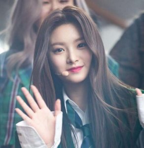 ​王怡人是怎么进乐华的 年龄虽小但演艺经历十分丰富