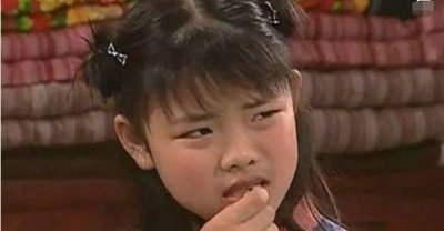 ​还记得《》莫小贝吗？曾因长相被吐槽，如今美得不敢相信