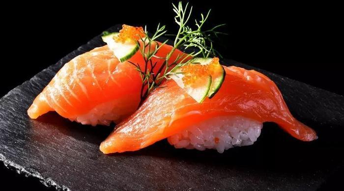 做鱼时,去掉这2个部位,不用料酒也没腥味