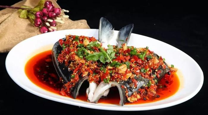 做鱼时,去掉这2个部位,不用料酒也没腥味