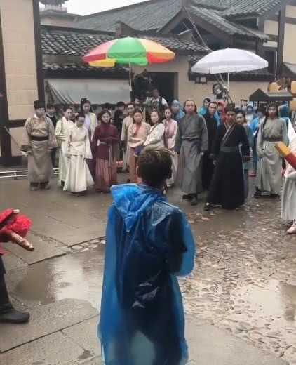 横店群演的真实生活,美云如云,但像王宝强那样出名太难了