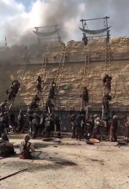 横店群演的真实生活,美云如云,但像王宝强那样出名太难了