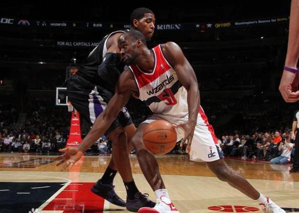NBA鹈鹕裁掉36岁老将奥卡福，却签下34岁自由球员杰克！