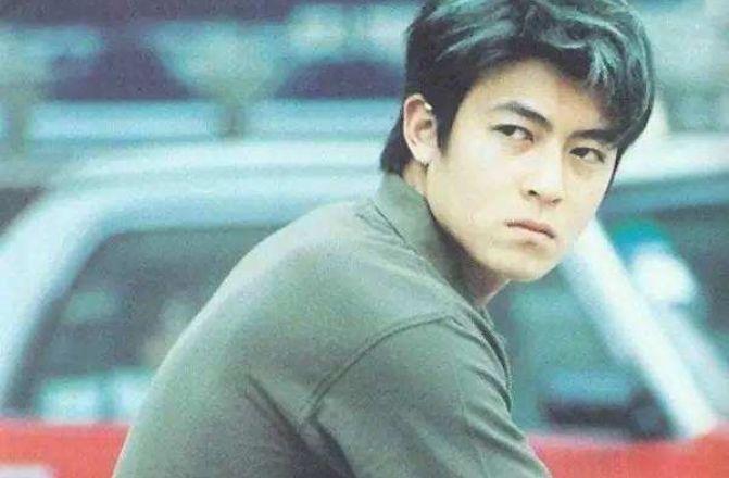 朱茵媚眼,周星驰泪目,陈冠希回眸,张国荣点烟,是记忆更是遗憾