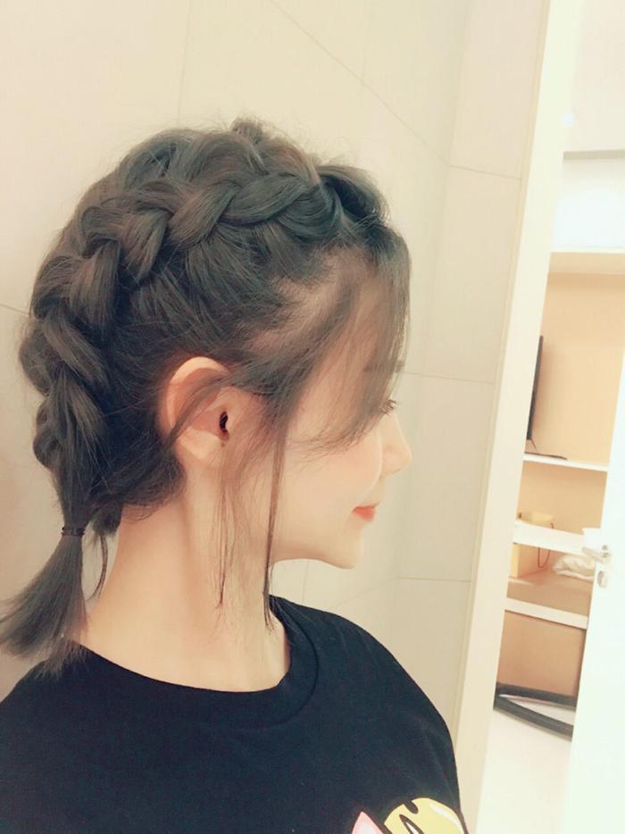 超级实用的短发编发教程，短发妹子也可以很多变，可爱动人！