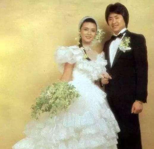 58岁陈玉莲近照,面部苍老仿佛路人,感情坎坷,至今单身