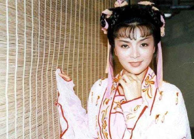 58岁陈玉莲近照,面部苍老仿佛路人,感情坎坷,至今单身