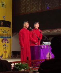 ​被董九力对张云雷的回忆纠心，上台20分钟大汗淋漓却站一个多小时