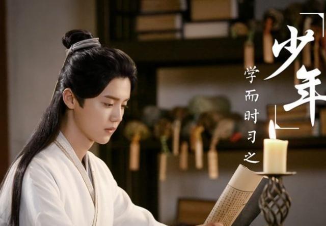 人红是非多?鹿晗因一张表情包被网友大骂,明星也会被“双标”