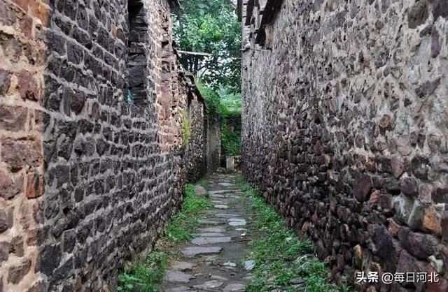 河北石家庄鹿泉这个石头村落，仙气十足、躲避人潮