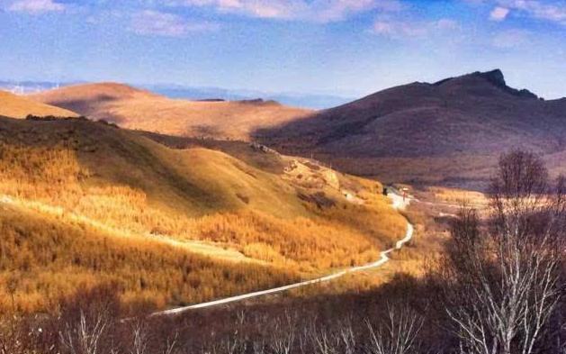 中国京北第一天路,沿途风景很美,观景地点也有很多