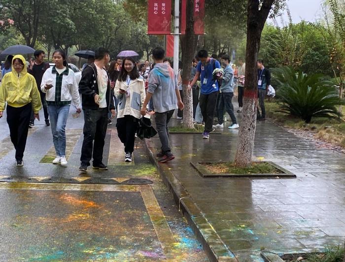 彩虹跑 | 无奔跑,不青春