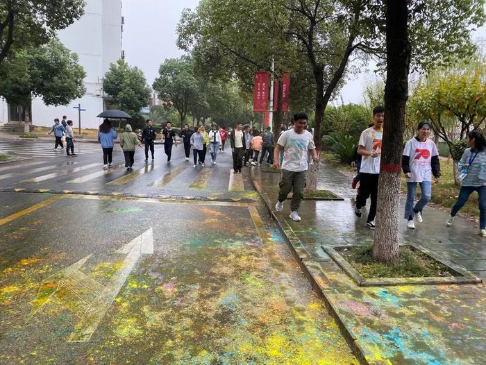 彩虹跑 | 无奔跑,不青春