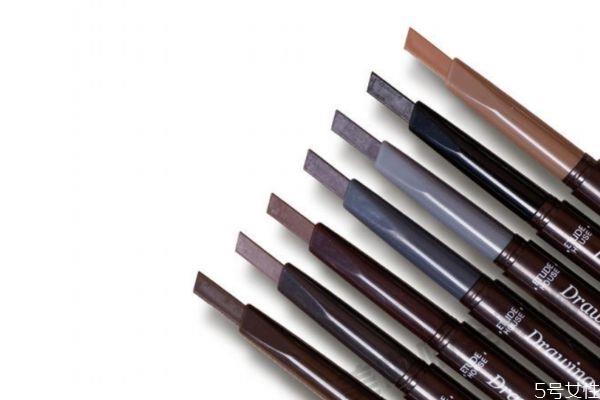 眉笔使用时为什么要削成扁的 眉笔潮了要如何处理 眉笔使用时为什么要削成扁的 眉笔潮了要如何处理