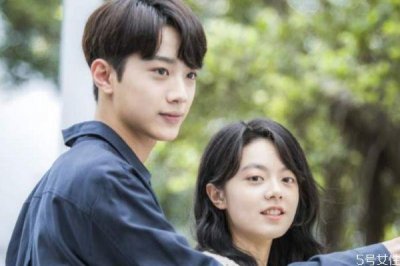 ​初恋情侣相处的方法 初恋情侣的相处的技巧