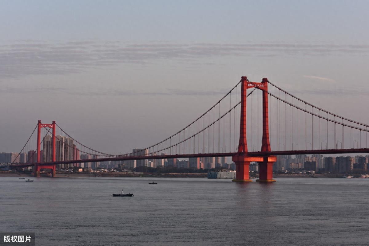 鹦鹉洲长江大桥