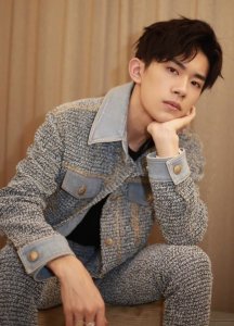 ​易烊千玺高考分数已经出炉，取得了戏艺考成绩全国第一