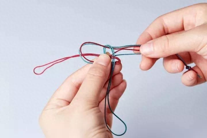 图解|手串上吉祥结的打结方法