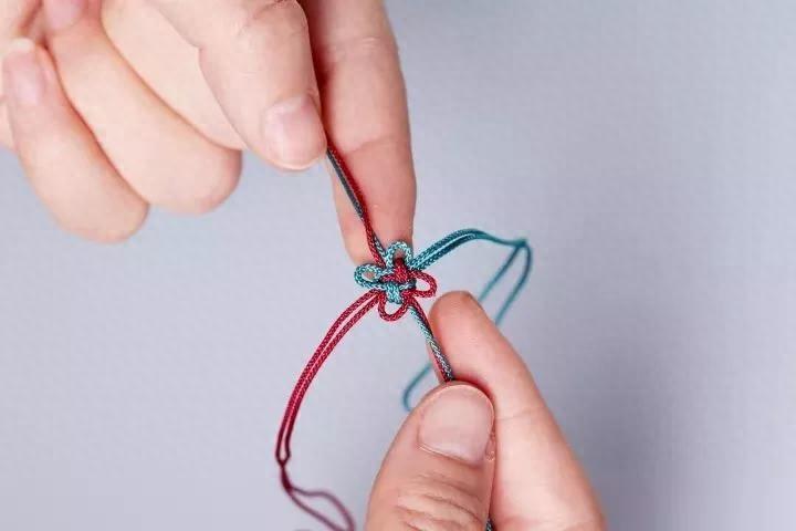 图解|手串上吉祥结的打结方法