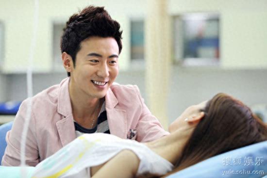 高梓淇:中国内地男演员