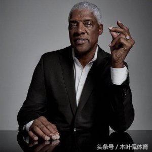 ​“双料”MVP获得者：飞在篮筐上面的“J博士”朱利叶斯·欧文！