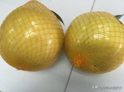 ​买柚子时怎么知道甜不甜？老果农：掌握这4个小技巧，一挑一个准
