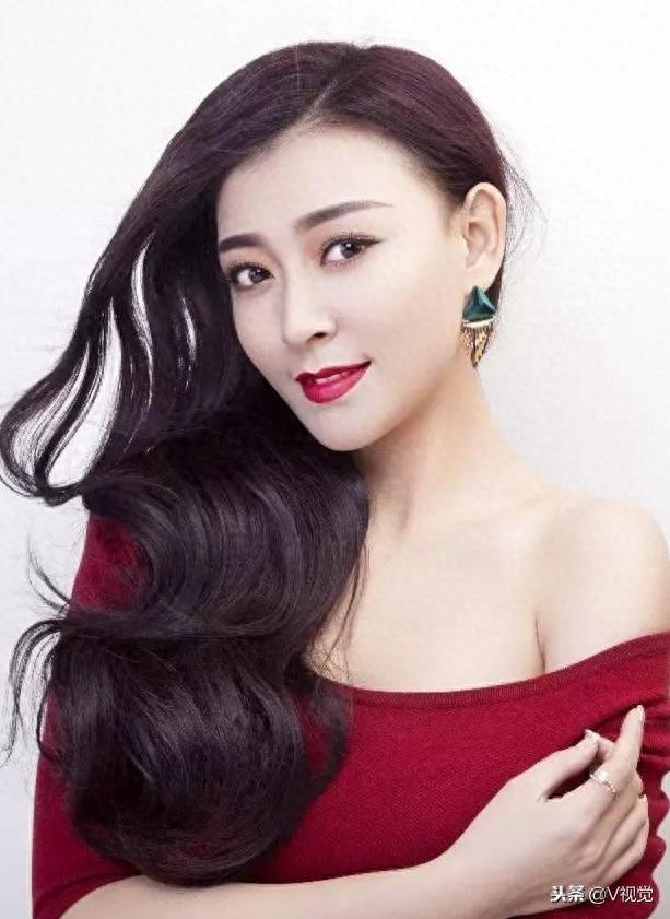 闵春晓、白柳汐、赵昕、李恰、江佳桐等主演《烽火线》