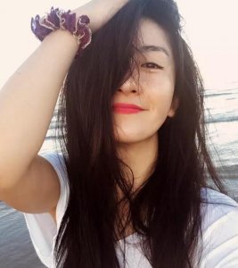 ​谢娜，出生于四川省德阳市中江县